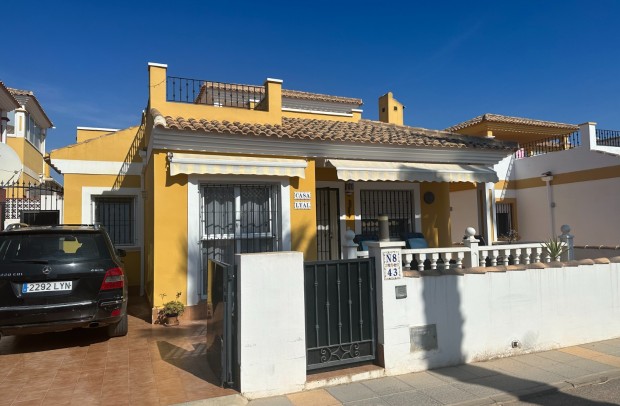 Resale - Detached House / Villa - Orihuela - Entre Naranjos Vistabella