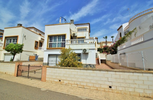 Reventa - Detached House / Villa - Villamartin - Los Dolses