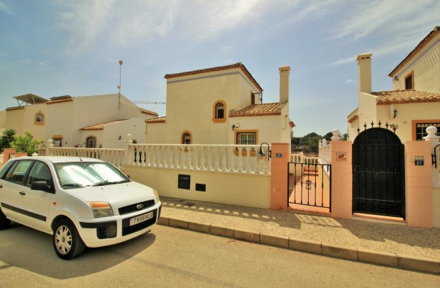 Resale - Detached House / Villa - Villamartin - Los Dolses
