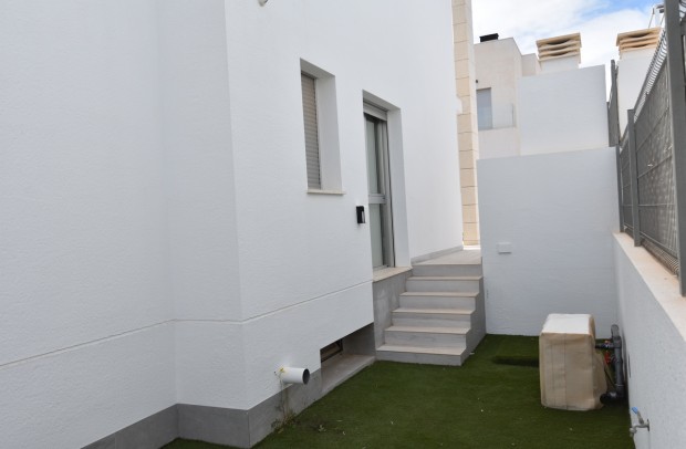 Revente - Detached House / Villa - Lomas De Cabo Roig