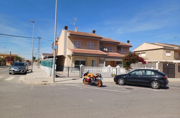 Revente - Detached House / Villa - Los Alcazares