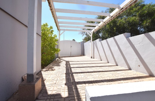 Resale - Detached House / Villa - Ciudad Quesada