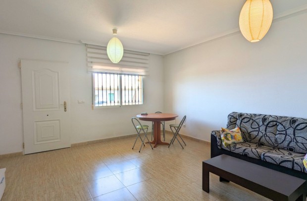 Reventa - Townhouse - Daya Nueva