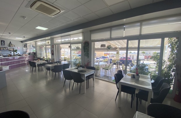 Reventa - Comercial - Entre Naranjos - Vistabella Golf