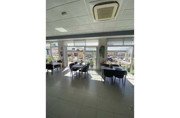 Revente - Commercial - Entre Naranjos - Vistabella Golf