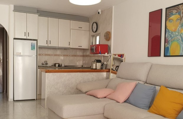 Resale - Apartment - Torrevieja - Cabo cervera