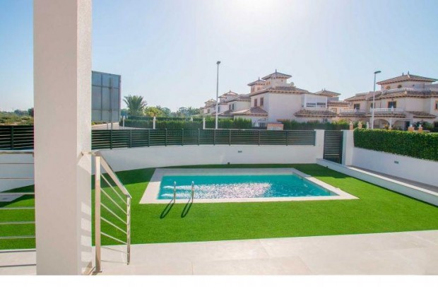 Nouvelle construction - Detached House / Villa - La Marina - La Marina / El Pinet