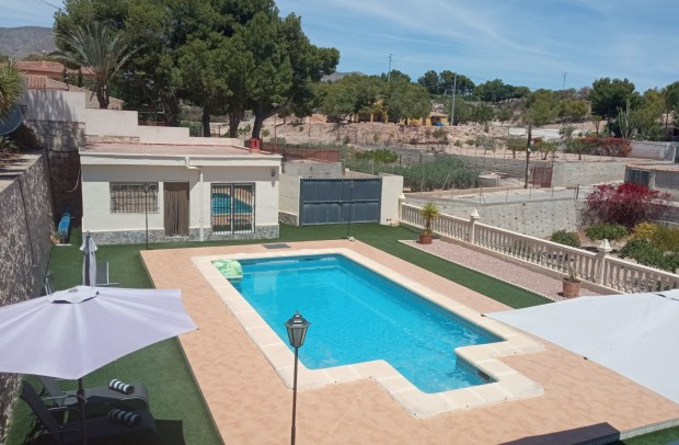 Resale - Detached House / Villa - Crevillente - Crevillent