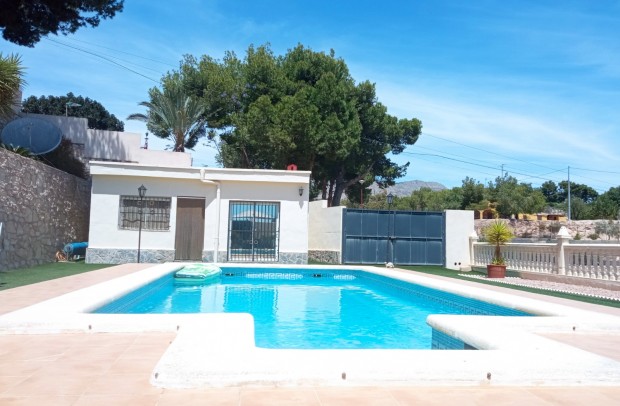 Resale - Detached House / Villa - Crevillente - Crevillent