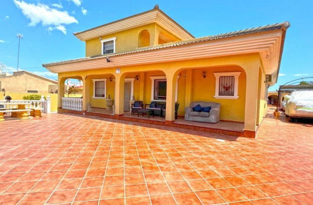 Resale - Detached House / Villa - Torrevieja - Los Balcones - Los Altos del Edén