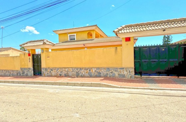 Revente - Detached House / Villa - Torrevieja - Los Balcones - Los Altos del Edén