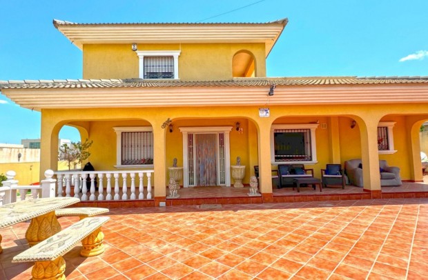 Revente - Detached House / Villa - Torrevieja - Los Balcones - Los Altos del Edén