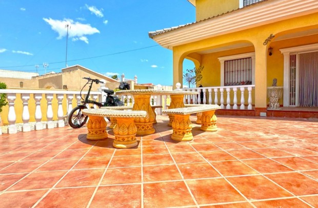 Revente - Detached House / Villa - Torrevieja - Los Balcones - Los Altos del Edén