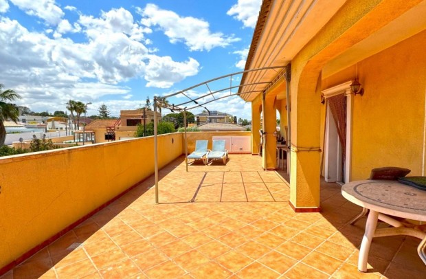 Revente - Detached House / Villa - Torrevieja - Los Balcones - Los Altos del Edén