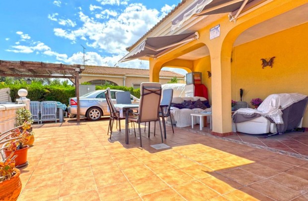 Resale - Detached House / Villa - Torrevieja - Los Balcones - Los Altos del Edén