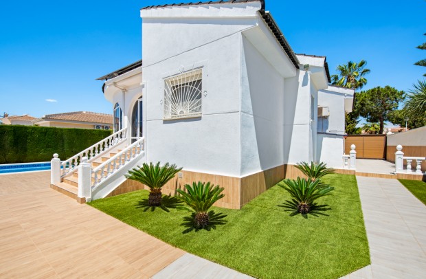 Reventa - Detached House / Villa - Ciudad Quesada