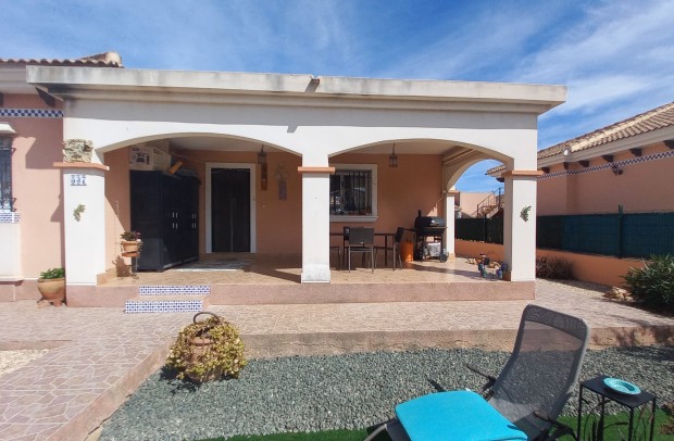 Resale - Detached House / Villa - Los Montesinos - La Herrada