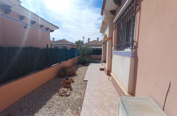 Revente - Detached House / Villa - Los Montesinos - La Herrada