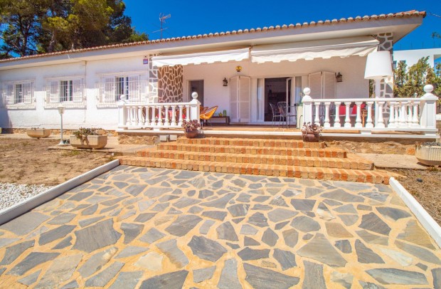 Revente - Detached House / Villa - Torrevieja - Los Balcones