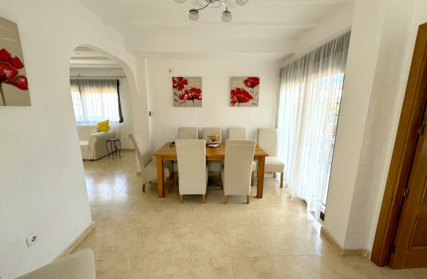 Revente - Detached House / Villa - La Marina