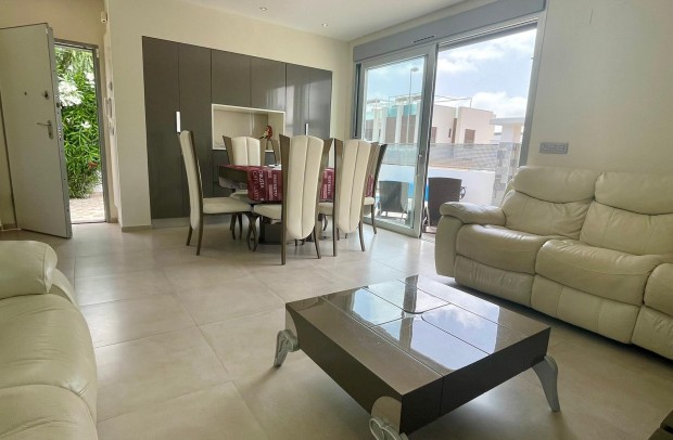 Revente - Detached House / Villa - Ciudad Quesada