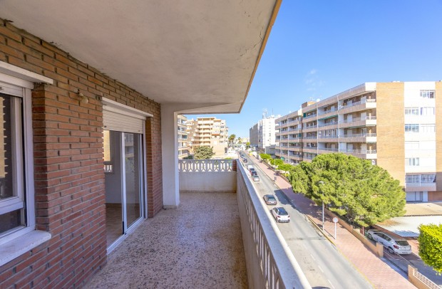 Resale - Apartment - Punta Prima