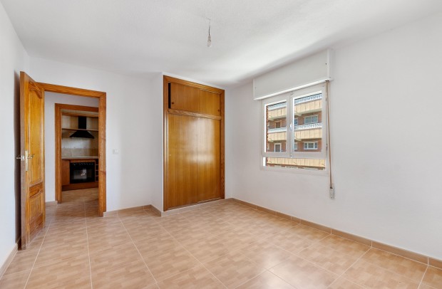 Resale - Apartment - Punta Prima