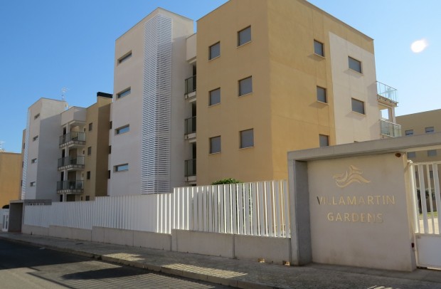 Resale - Apartment - Orihuela Costa - Villamartín