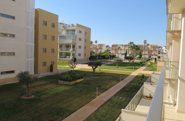 Resale - Apartment - Orihuela Costa - Villamartín