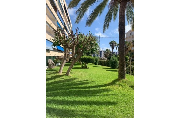 Resale - Apartment - Orihuela Costa - Punta Prima