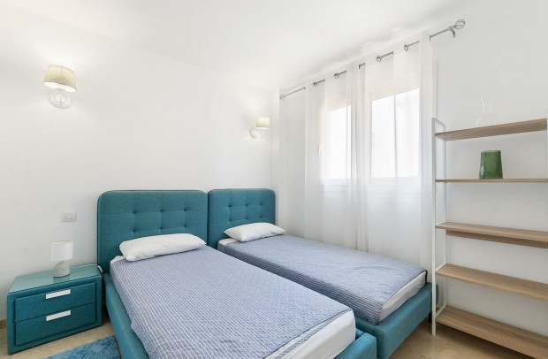 Reventa - Apartment - Punta Prima - La Recoleta