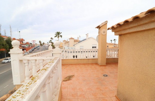 Resale - Detached House / Villa - Orihuela Costa - Las Mimosas