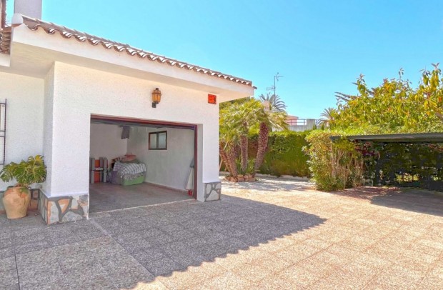 Resale - Detached House / Villa - Orihuela Costa - Cabo Roig