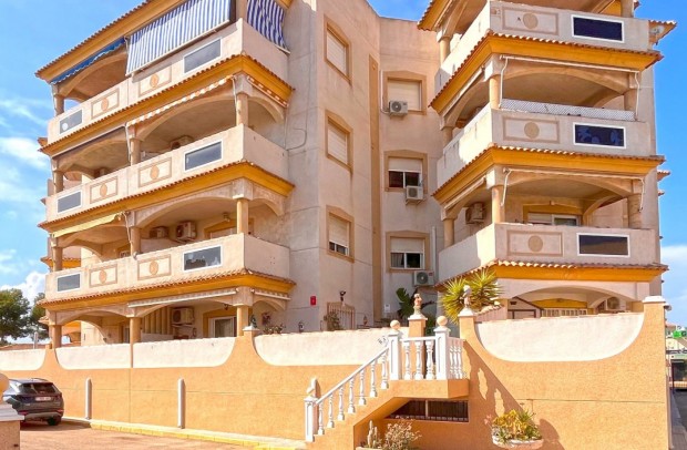 Resale - Apartment - Orihuela Costa - La Zenia