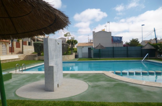 Resale - Town house - Los Balcones, Torrevieja - Los Balcones