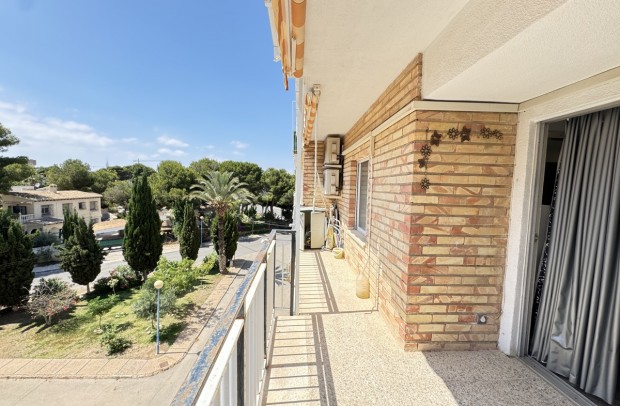 Resale - Apartment - Punta Prima