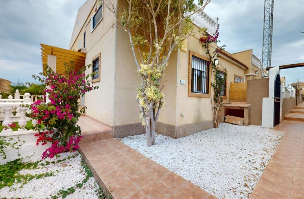 Resale - Town house - Villamartin - Villamartin (Orihuela Costa)