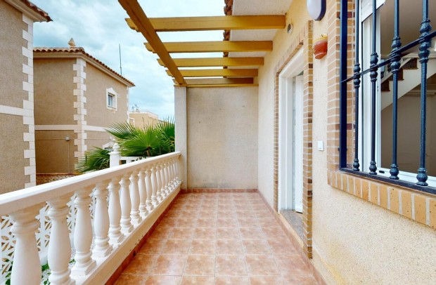 Resale - Town house - Villamartin - Villamartin (Orihuela Costa)