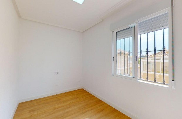 Resale - Town house - Villamartin - Villamartin (Orihuela Costa)