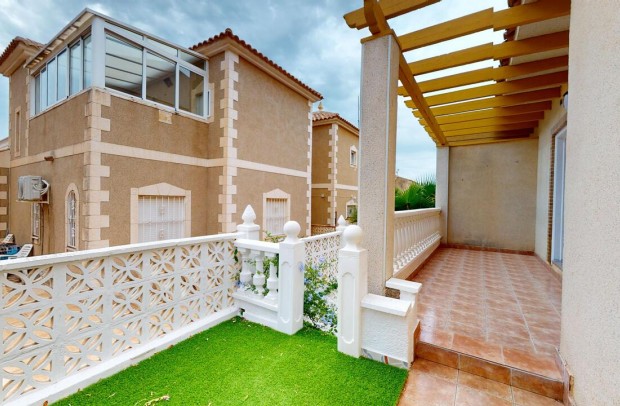 Resale - Town house - Villamartin - Villamartin (Orihuela Costa)