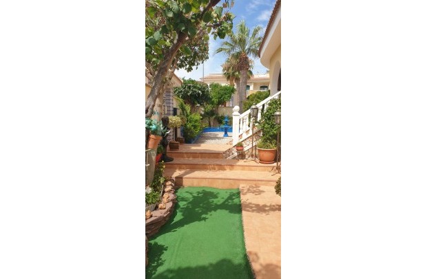 Revente - Detached House / Villa - Ciudad Quesada