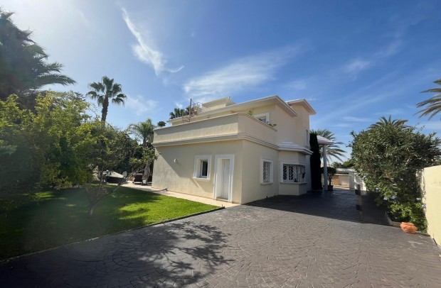 Reventa - Detached House / Villa - Cabo Roig