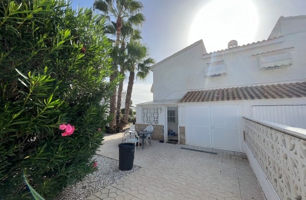 Revente - Detached House / Villa - Cabo Roig - La Regia