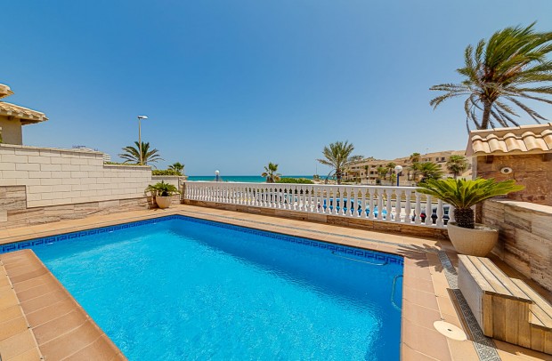 Resale - Detached House / Villa - La Zenia - La Zenia Beach