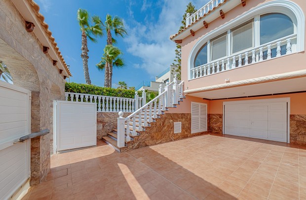 Revente - Detached House / Villa - La Zenia - La Zenia Beach