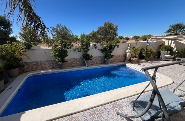 Revente - Detached House / Villa - Playa Flamenca - Orihuela Costa