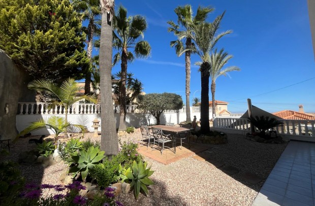 Resale - Detached House / Villa - San Miguel de Salinas - Ciudad de las comunicaciones