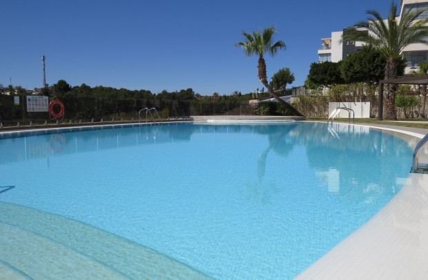 Resale - Apartment - Orihuela Costa - Villamartín