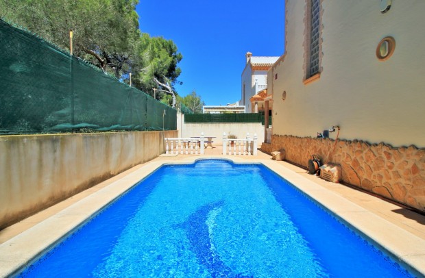 Resale - Detached House / Villa - Villamartin - Los Dolses