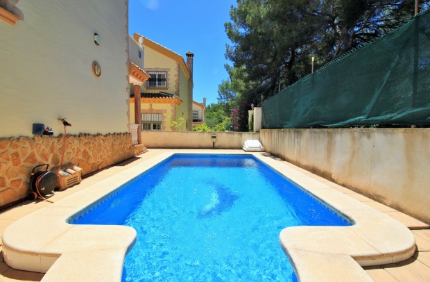 Revente - Detached House / Villa - Villamartin - Los Dolses